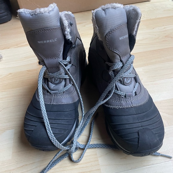 Merrell | Women’s Winter Boots - Size 10 - Picture 2 of 7
